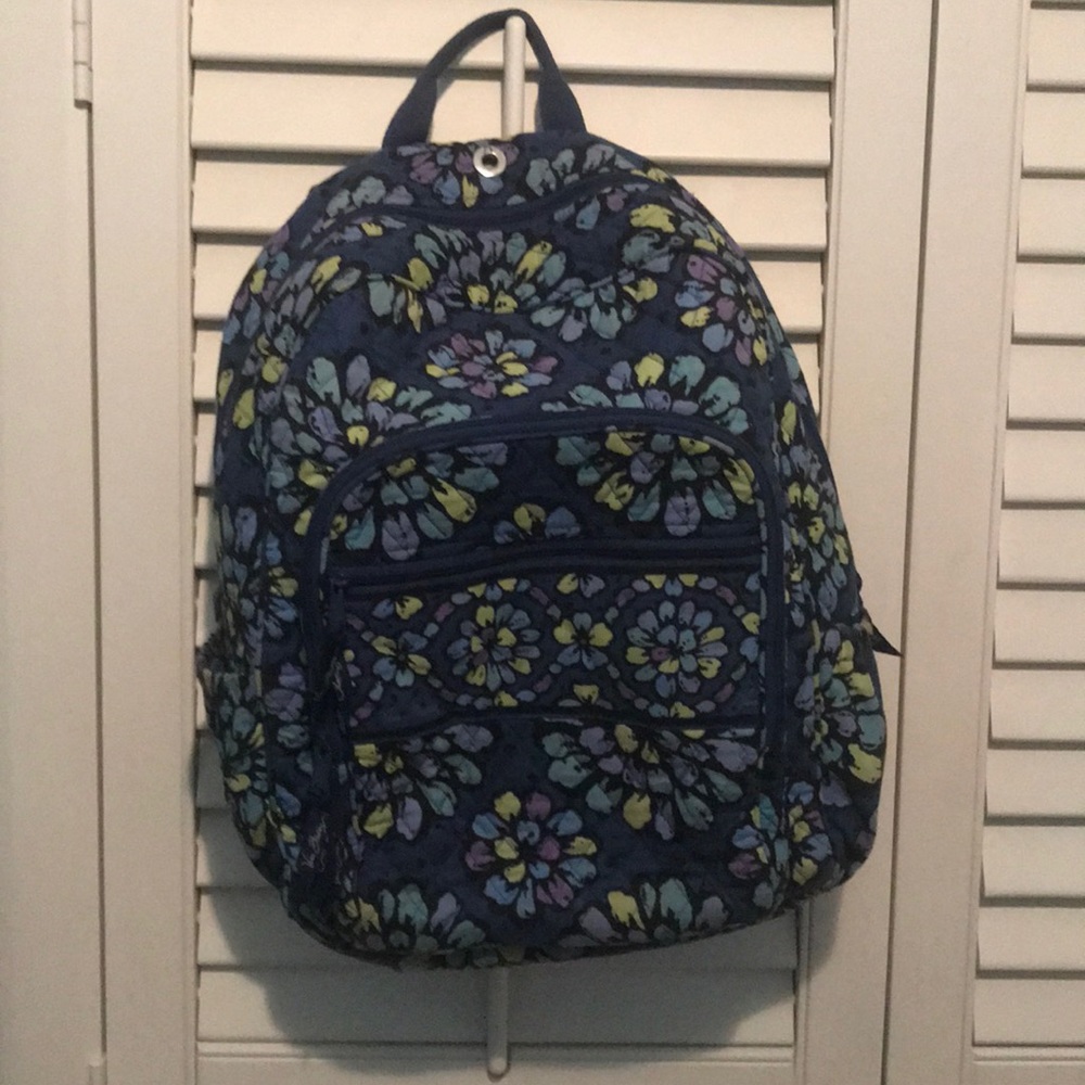 VERA BRADLEY BACKPACK!
